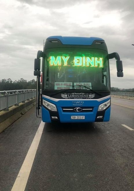 Xe Vinh Chung Mặt trước xe Limousine 34 phòng