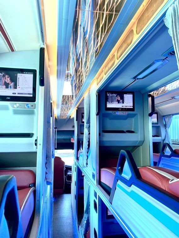 Xe Tân Hiệp Giường nằm Tiện ích Nội thất Giường nằm 34 chỗ