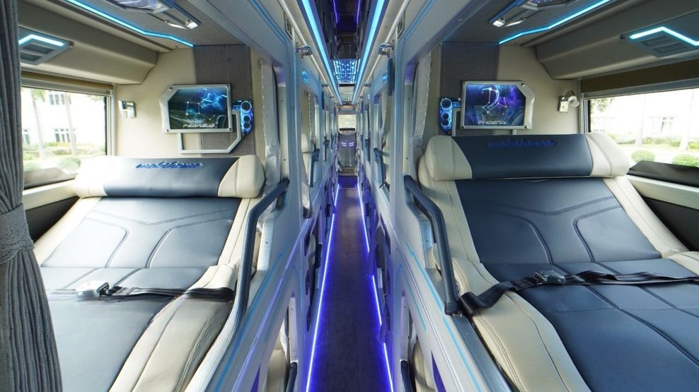 Xe Quý Thảo (Đắk Lắk) Giường nằm Tiện ích Nội thất Limousine 24 Phòng