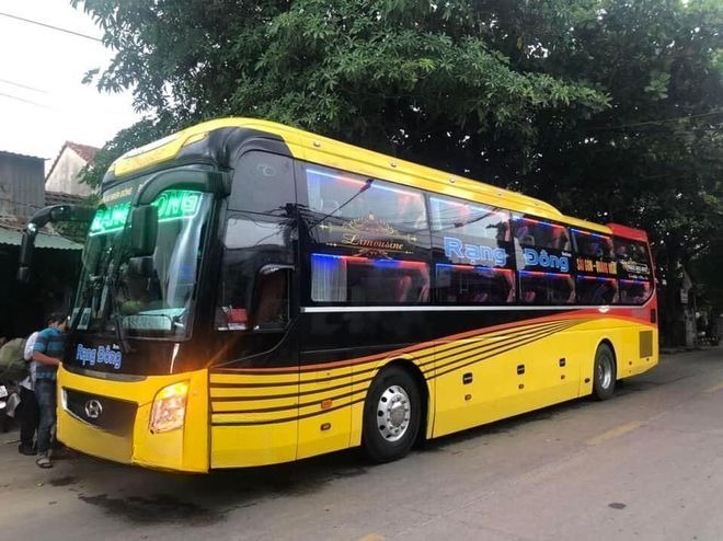 Xe Rạng Đông Buslines Mặt trước xe Bên hông xe Giường nằm 40 chỗ