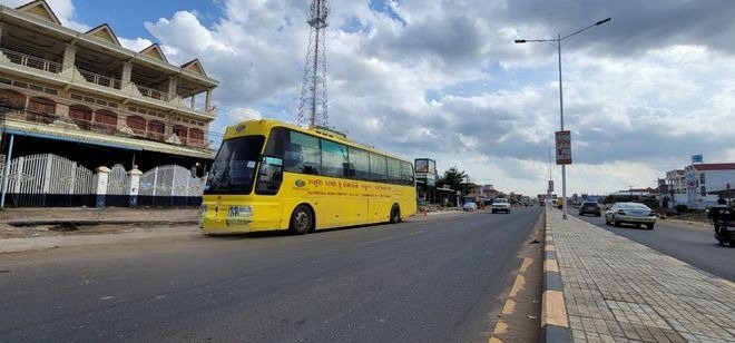 Xe Phương Heng Mặt trước xe Bên hông xe Ghế ngồi 29 chỗ