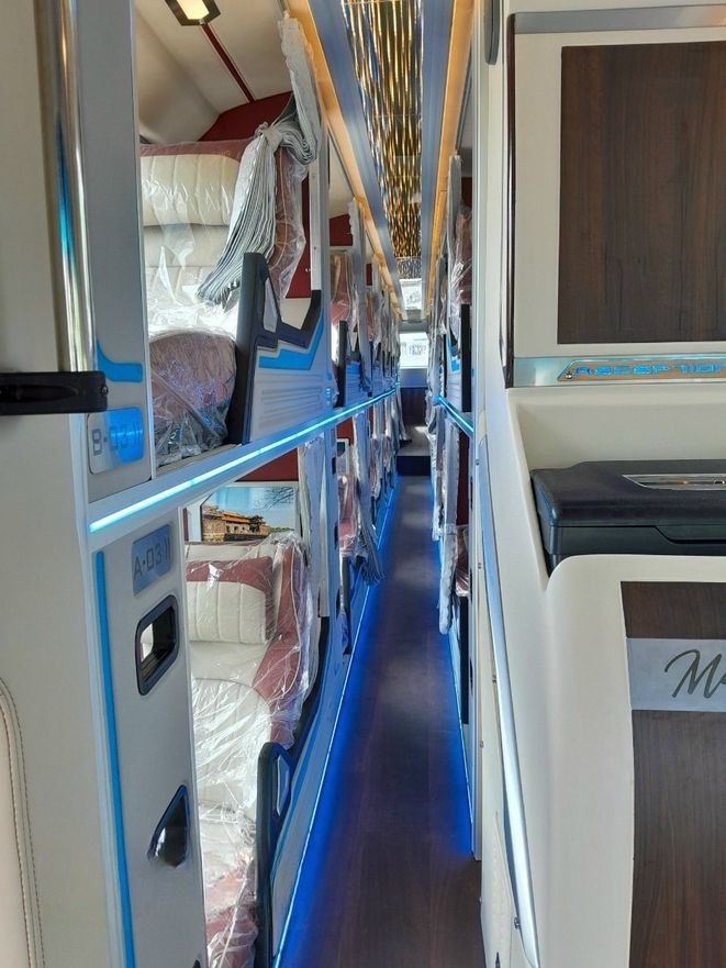 Xe Luxury Van Limousine Nội thất Limousine 34 phòng
