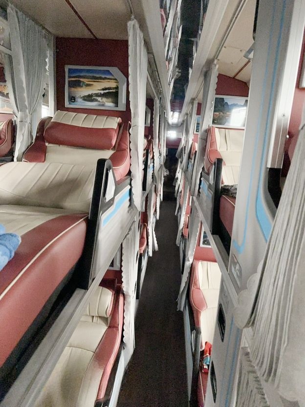 Xe Gia Huệ Giường nằm Nội thất Limousine 34 Phòng
