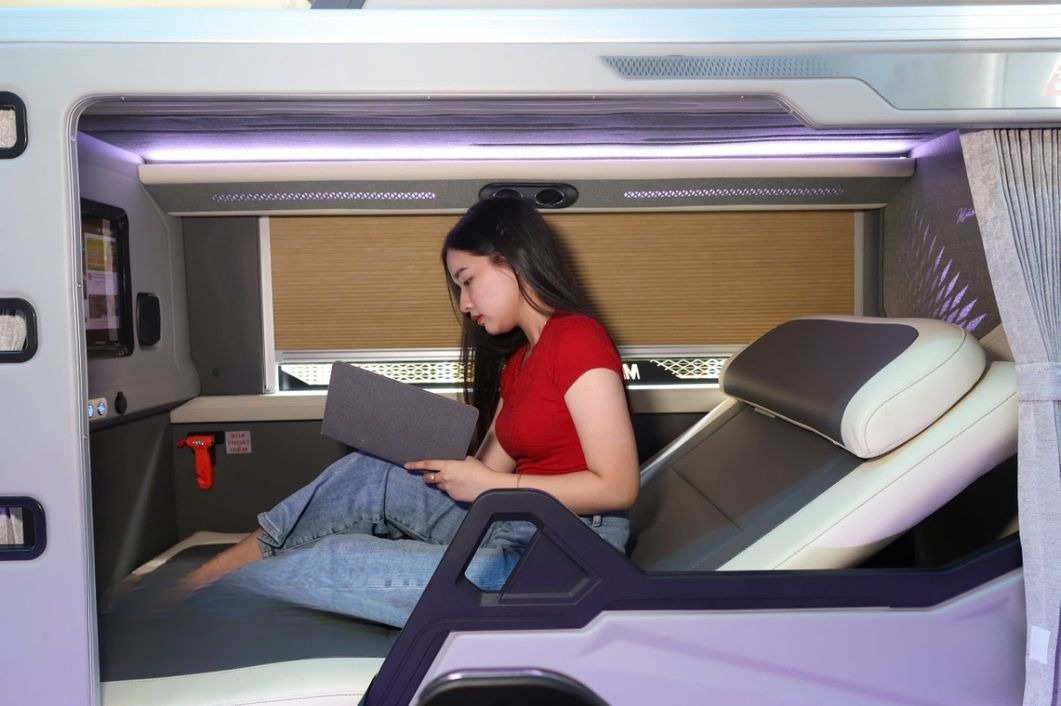 Xe Trang Hòa Nội thất Limousine 24 phòng