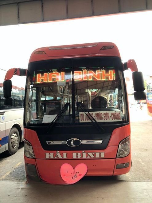 Xe Hải Bình Mặt trước xe Limousine giường phòng 22 chỗ