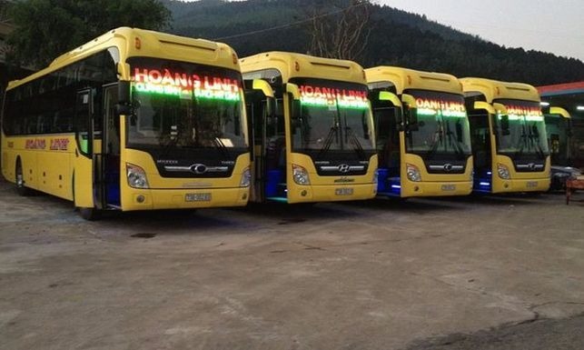 Xe Hoàng Linh Mặt trước xe Giường nằm 38 chỗ