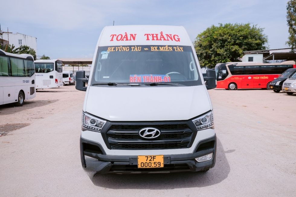 Xe Toàn Thắng - Vũng Tàu Mặt trước xe Ghế ngồi 16 chỗ