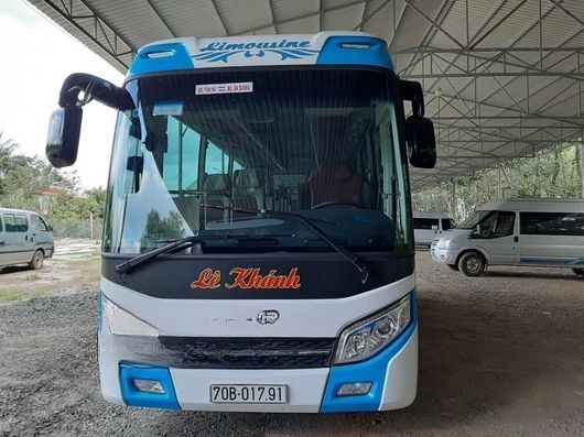 Xe Lovabus Mặt trước xe Ghế ngồi 28 chỗ THACO