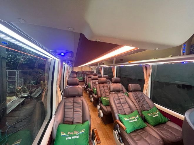 Xe Rạng Đông Tiện ích Nội thất Limousine ghế ngồi 22 chỗ