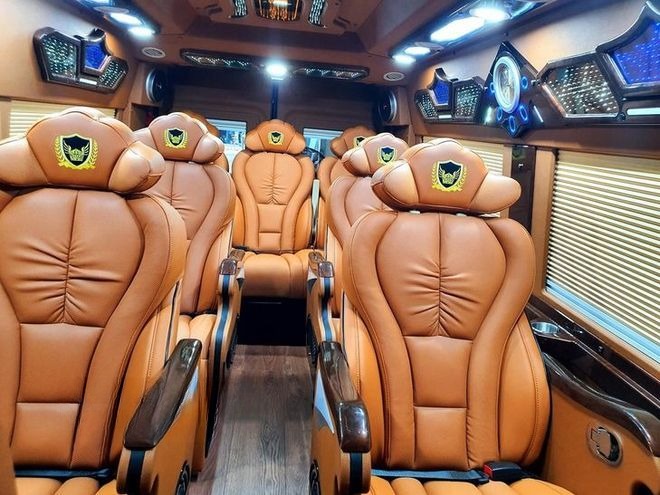 Xe VIP Hà Tùng Nội thất Limousine 9 chỗ