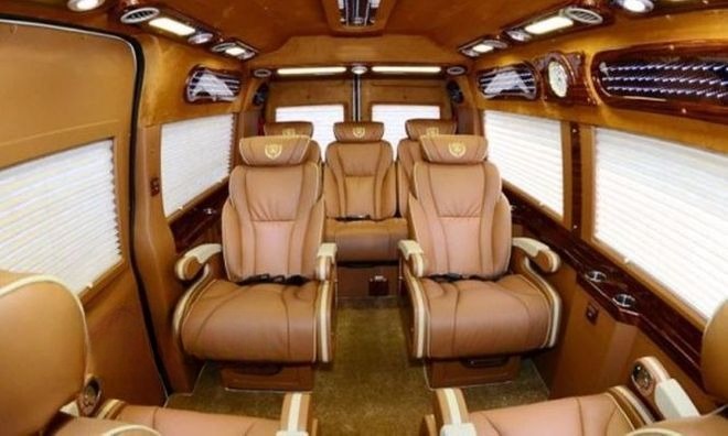 Limousine 9 chỗ Tấn Lợi Limousine