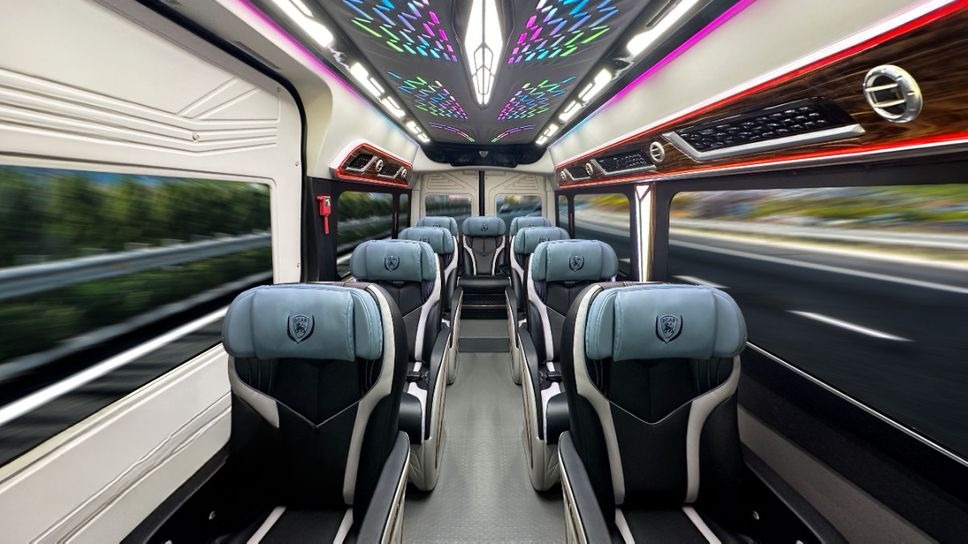Xe Hương Khuê Nội thất Tiện ích Limousine 12 chỗ