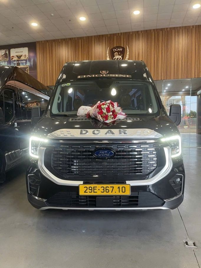 Xe Cường Phát Limousine Mặt trước xe Limousine 9 chỗ