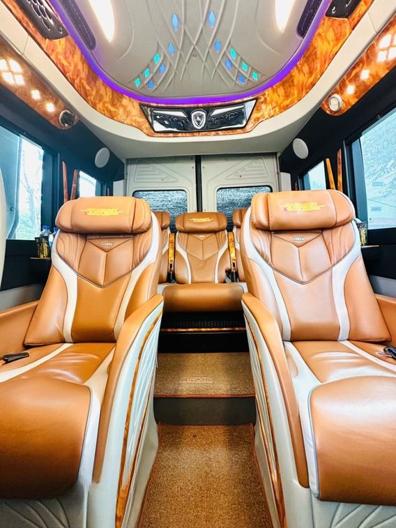 Xe Nam Định Limousine Tiện ích Nội thất 