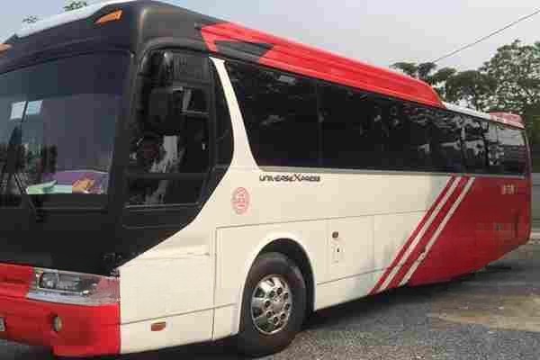 Xe Good morning Cát Bà Bên hông xe Ghế ngồi 29 chỗ