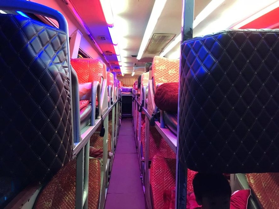 Xe Lovabus Giường nằm Giường nằm 44 chỗ