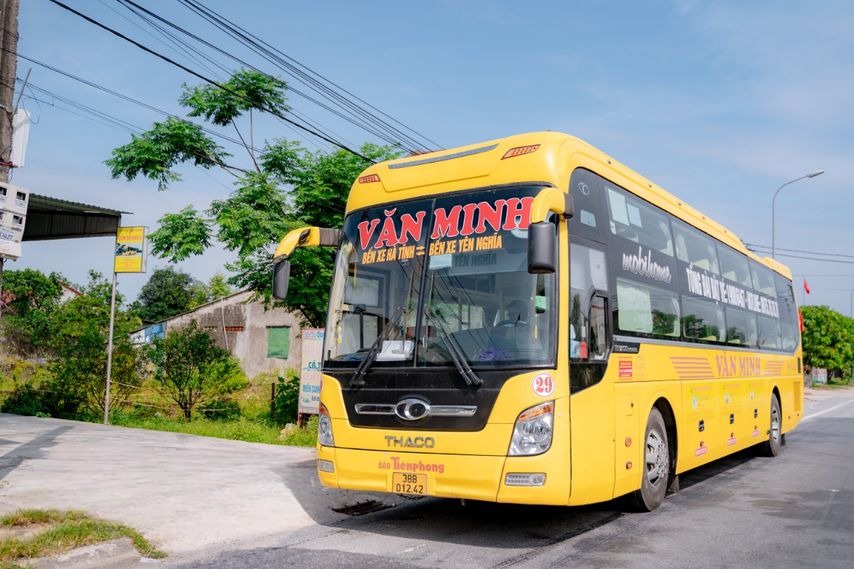 Xe Văn Minh Mặt trước xe Bên hông xe Giường nằm 28 chỗ