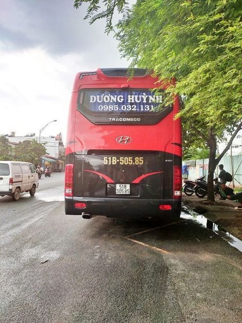 Xe Dương Huỳnh Mặt sau xe Giường nằm 40 chỗ