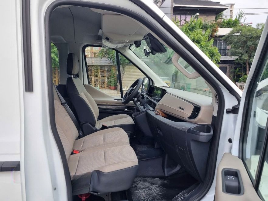 Xe Thủy Hà Linh Nội thất Limousine 14 chỗ