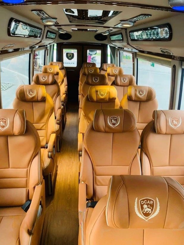 Xe Daily Limousine Tiện ích Nội thất Fuso 19 chỗ