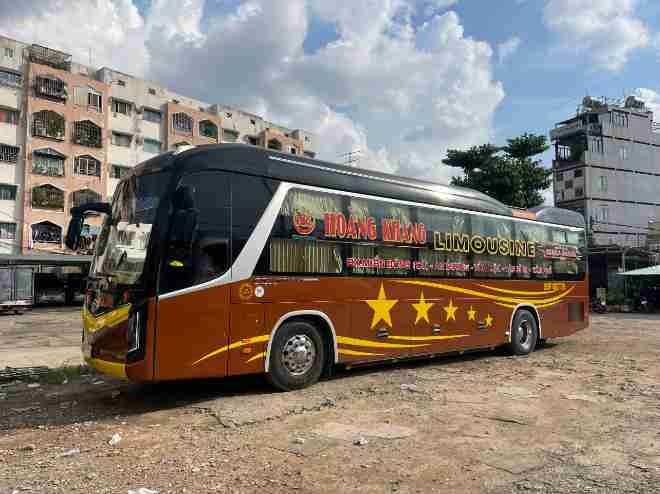 Xe Hoàng Khang Mặt trước xe Bên hông xe Limousine 34 phòng
