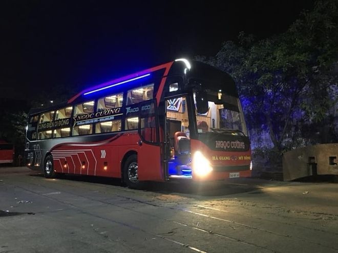 Xe Ngọc Cường Bên hông xe 