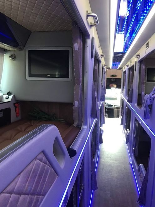 Xe Hải Sơn Nội thất Tiện ích Limousine giường phòng 20 chỗ 