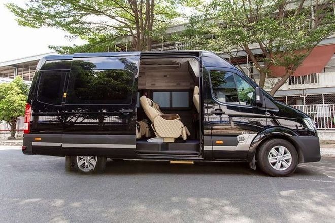 Xe Quỳnh Anh Limousine Limousine Ghế Massage 11 chỗ