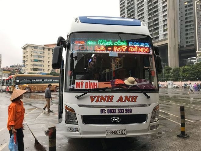 Xe Sơn La Express Mặt trước xe Giường nằm 40 chỗ