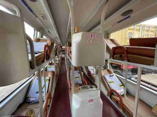 Happy Travel Bus