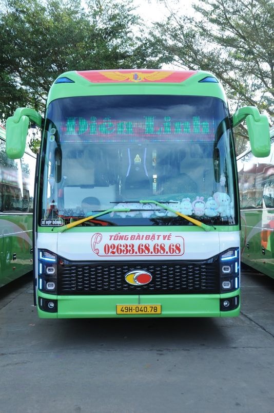 Xe Điền Linh Limousine Mặt trước xe Limousine 36 giường