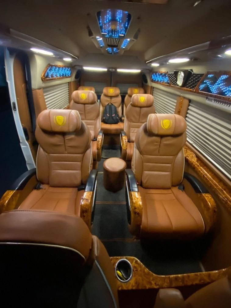 Xe Bắc Ninh Limousine Nội thất Tiện ích Limousine 9 chỗ