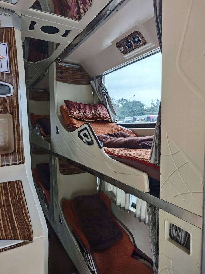 Xe Ngọc Anh (Sơn La) Giường nằm Tiện ích Nội thất Limousine 34 chỗ