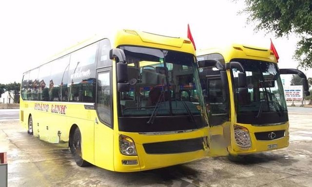 Xe Hoàng Linh Bên hông xe Mặt trước xe Giường nằm 38 chỗ