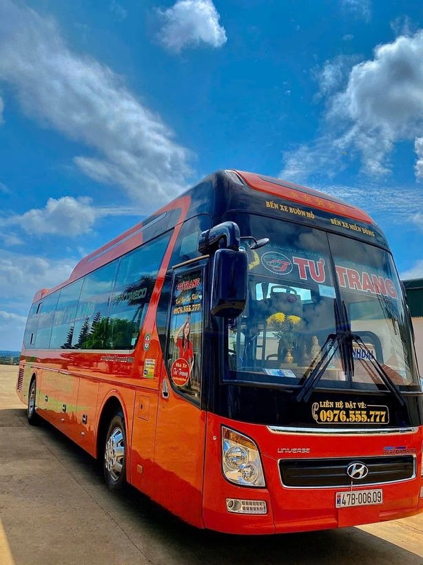 Xe Tư Trang Mặt trước xe Giường nằm 41 chỗ