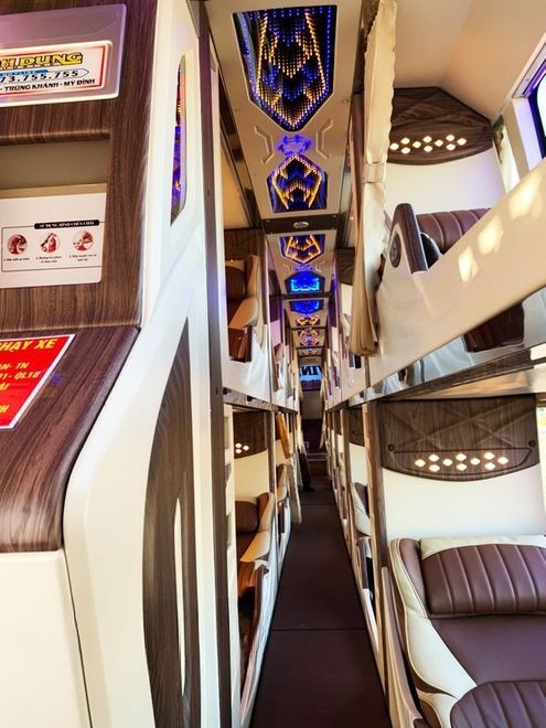 Xe Vĩnh Dung Tiện ích Limousine giường nằm 34 chỗ