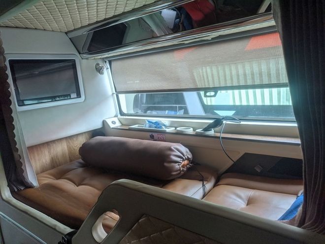 Xe Lovabus Giường nằm Tiện ích Nội thất Limousine giường phòng 22 chỗ