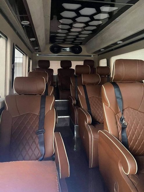 Xe Công Phương VIP Tiện ích Limousine 15 chỗ