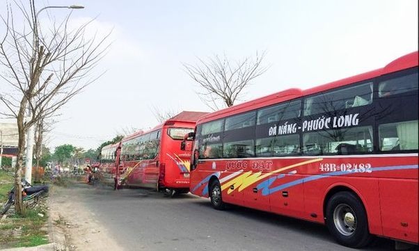 Xe Quốc Đạt Bên hông xe Giường nằm 44 chỗ