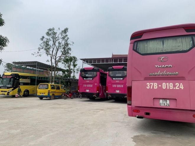 Xe Lộc Thủy Mặt sau xe 