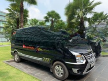 Xe Dream Transport Mặt trước xe Limousine 10 chỗ VIP