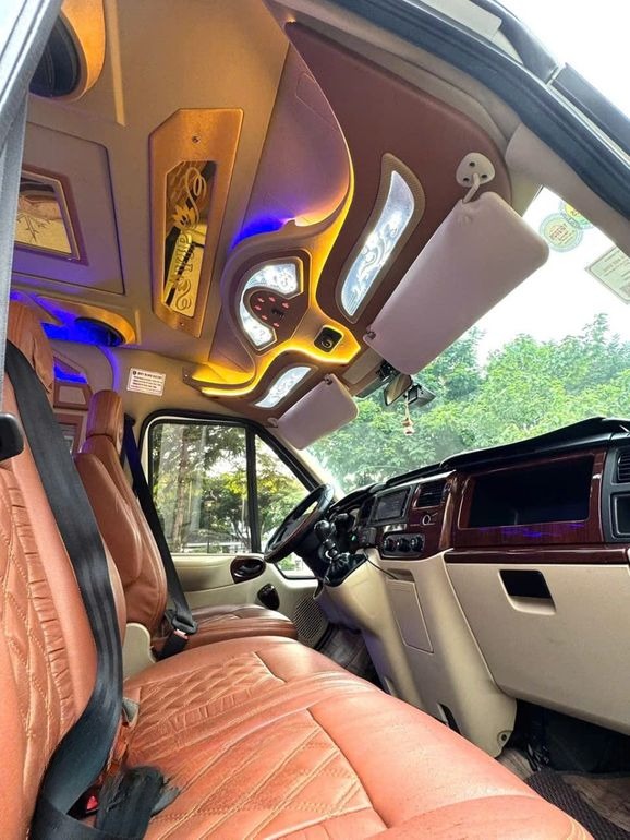 Xe Trùng Khánh Limousine undefined