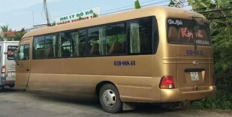 Xe Kim Tiền Mặt sau xe Bên hông xe Ghế ngồi 30 chỗ 