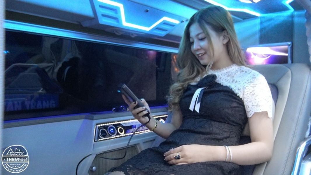 Xe Thái Sơn Nội thất Limousine 24 Phòng