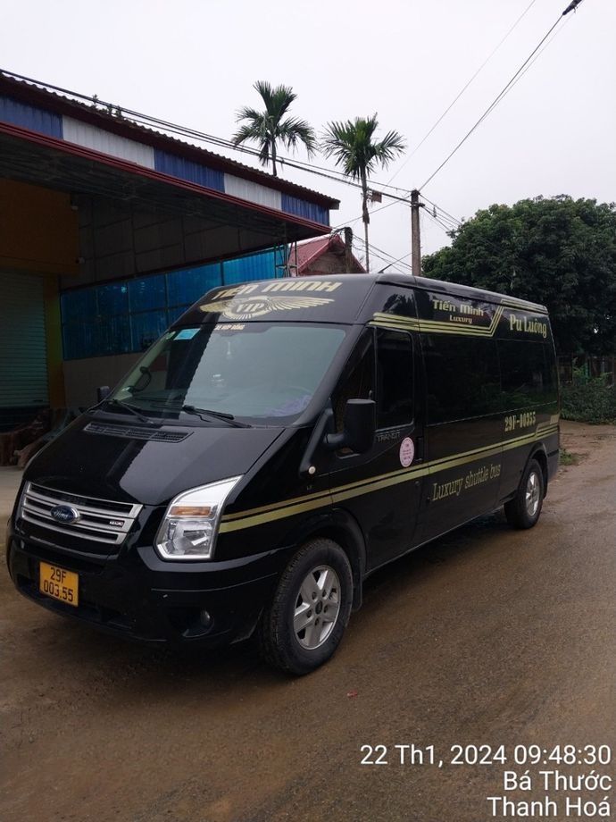 Xe Tiến Minh Luxury Bus Bên hông xe Xe ghế ngồi 16 chỗ