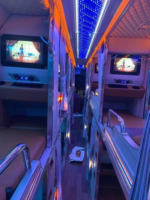 Xe Anh Phát Giường nằm Tiện ích Nội thất Limousine 34 chỗ