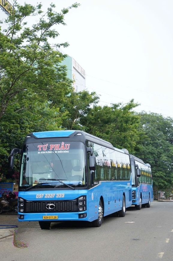 Xe Tư Phầu Mặt trước xe Limousine 34 Giường