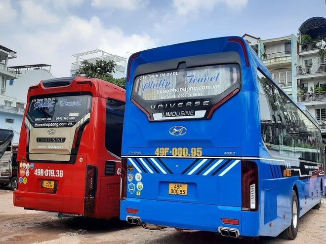 Xe Philip Travel Mặt sau xe Giường nằm 41 chỗ