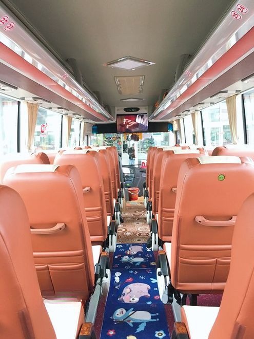 Xe Dũng Nhật Nội thất Ghế ngồi 29 chỗ
