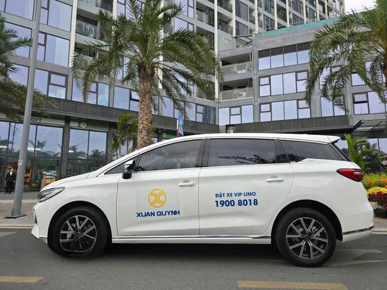 Xe Xuân Quỳnh Bên hông xe 